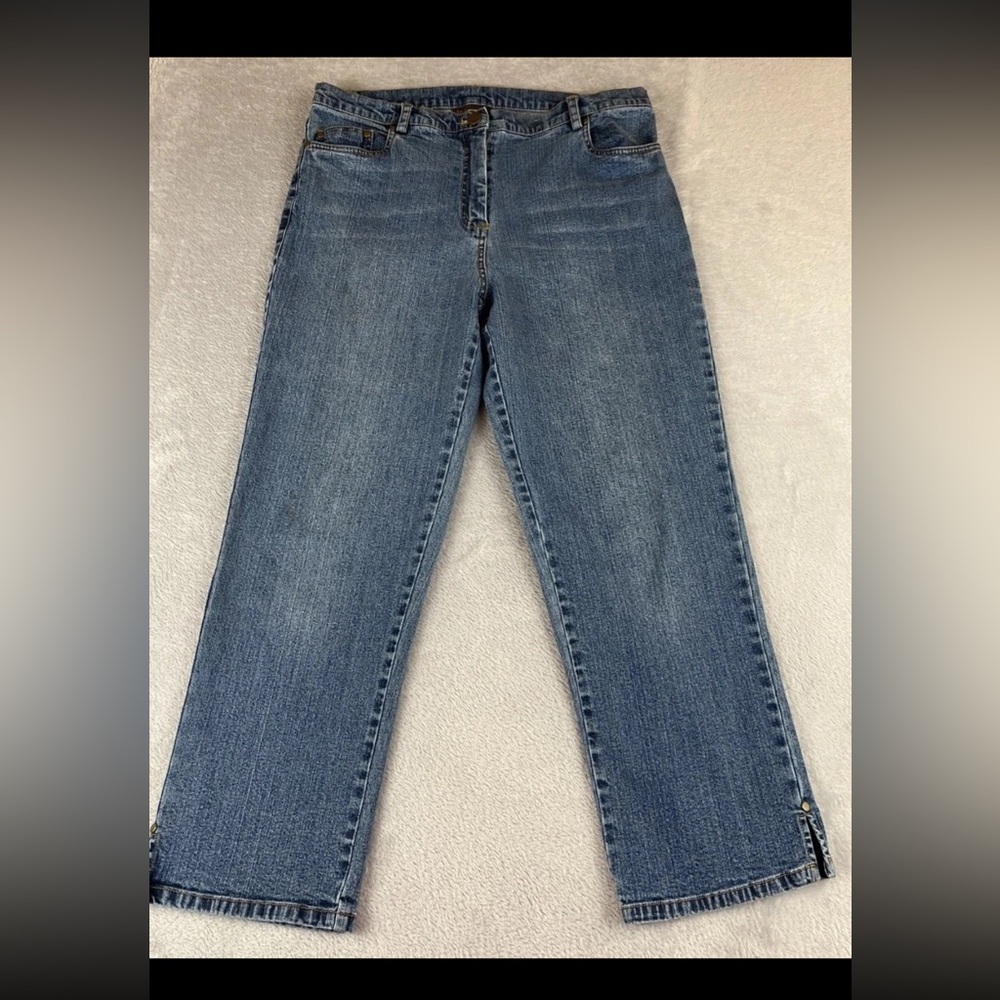 Multiples womens light wash blue denim straight leg jeans size 10